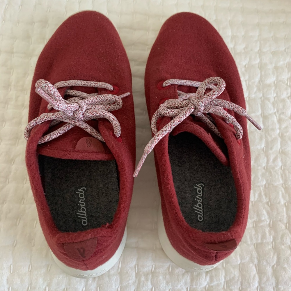 Women’s Allbirds Wool Runners - Limited Edition Red Size 9